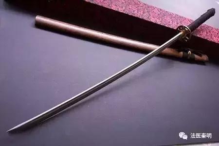 到底是什么让他成为百鬼的老大？