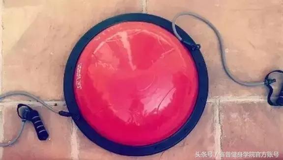 14种健身球训练动作,波速球有氧训练动作