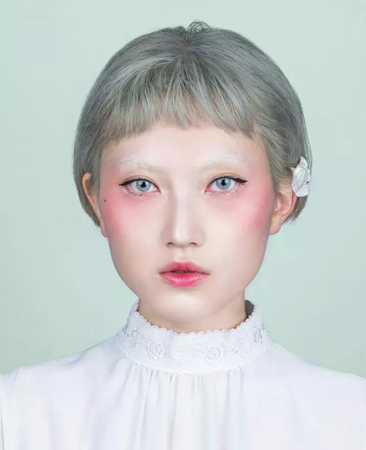 韩国证件照化妆吗,韩国照身份证