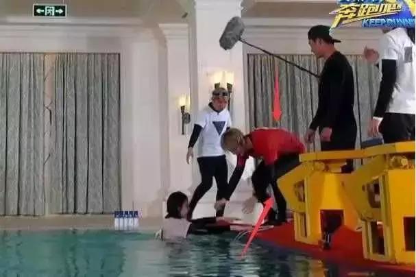 鹿晗和热巴道歉了吗,鹿晗对热巴和乔欣态度