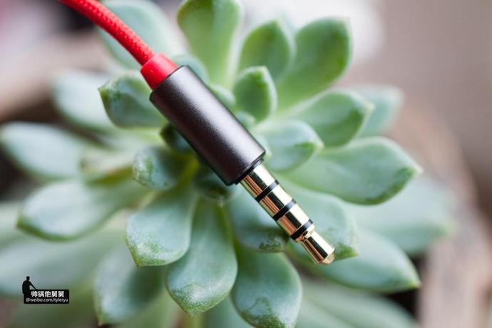 为K歌而生唱吧BANG三单元圈铁耳机