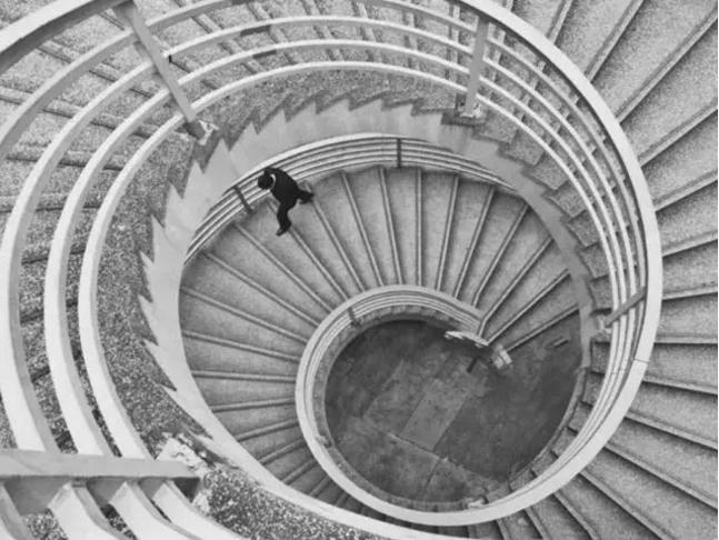 如何让拍摄的照片具有大片效果?格式化内存卡如何恢复?