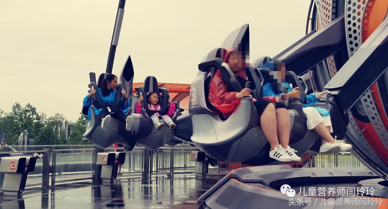 去迪士尼实现童话故事公主梦,带小朋友去迪士尼圆公主梦