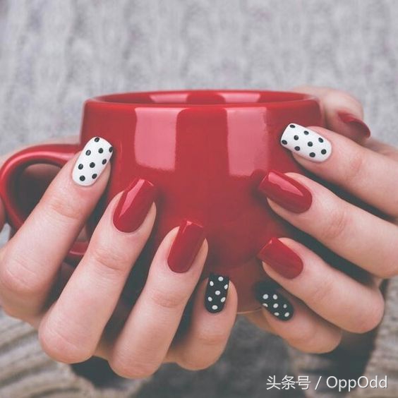 适合夏季的最新款美甲,超好看的夏季美甲