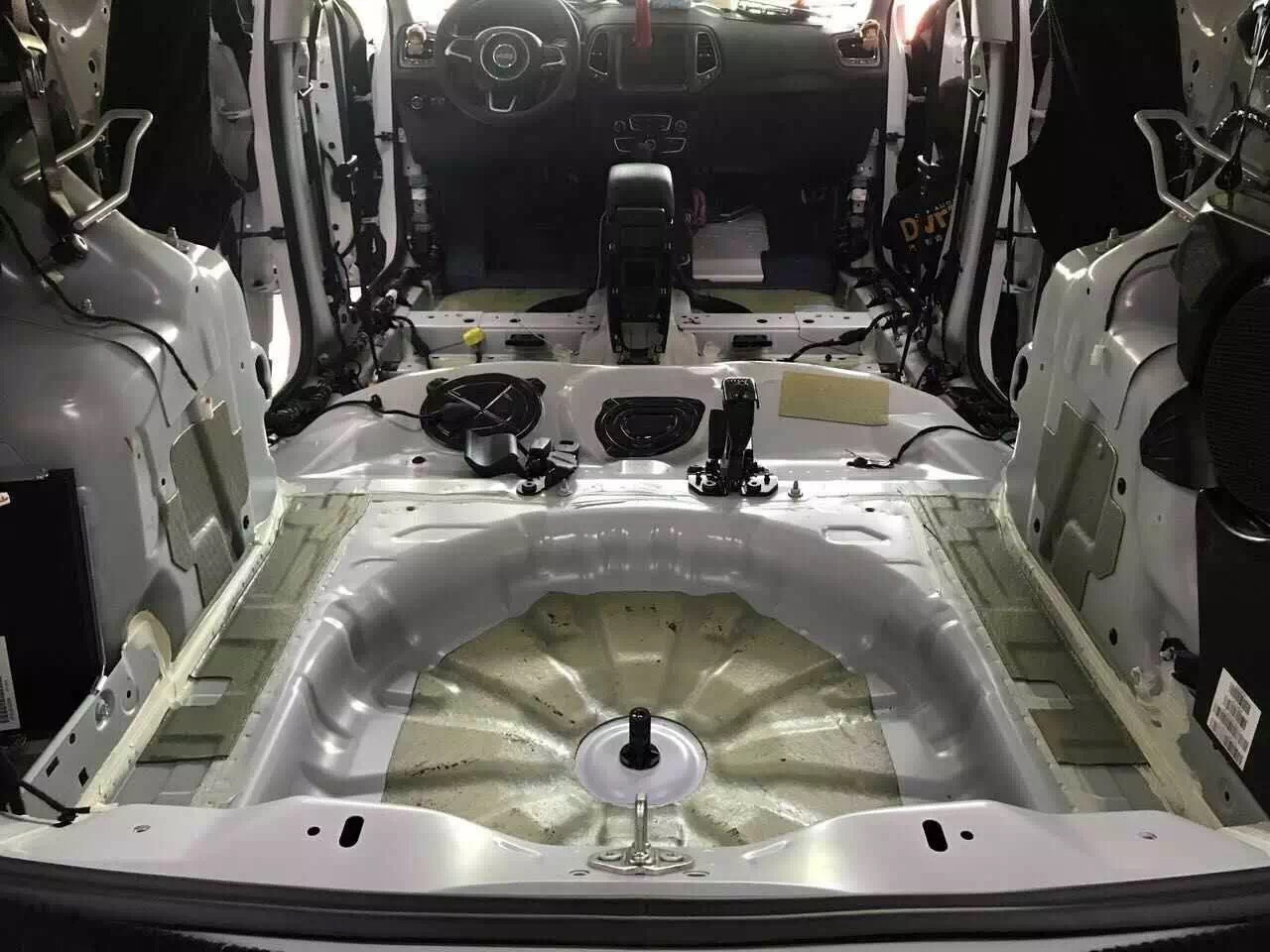 吉普指南者隔音,中山市jeep指南者隔音