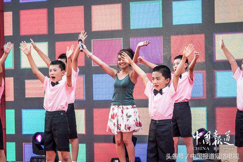 寓德于智慧德育人大连点石教育培训学校举行十年校庆活动