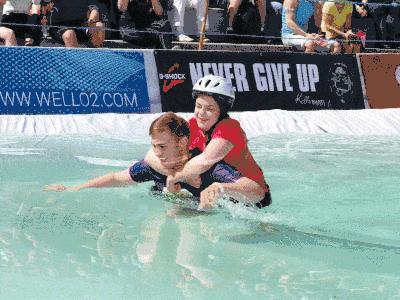 世界各种奇葩大赛集锦,超级搞笑的奇葩比赛