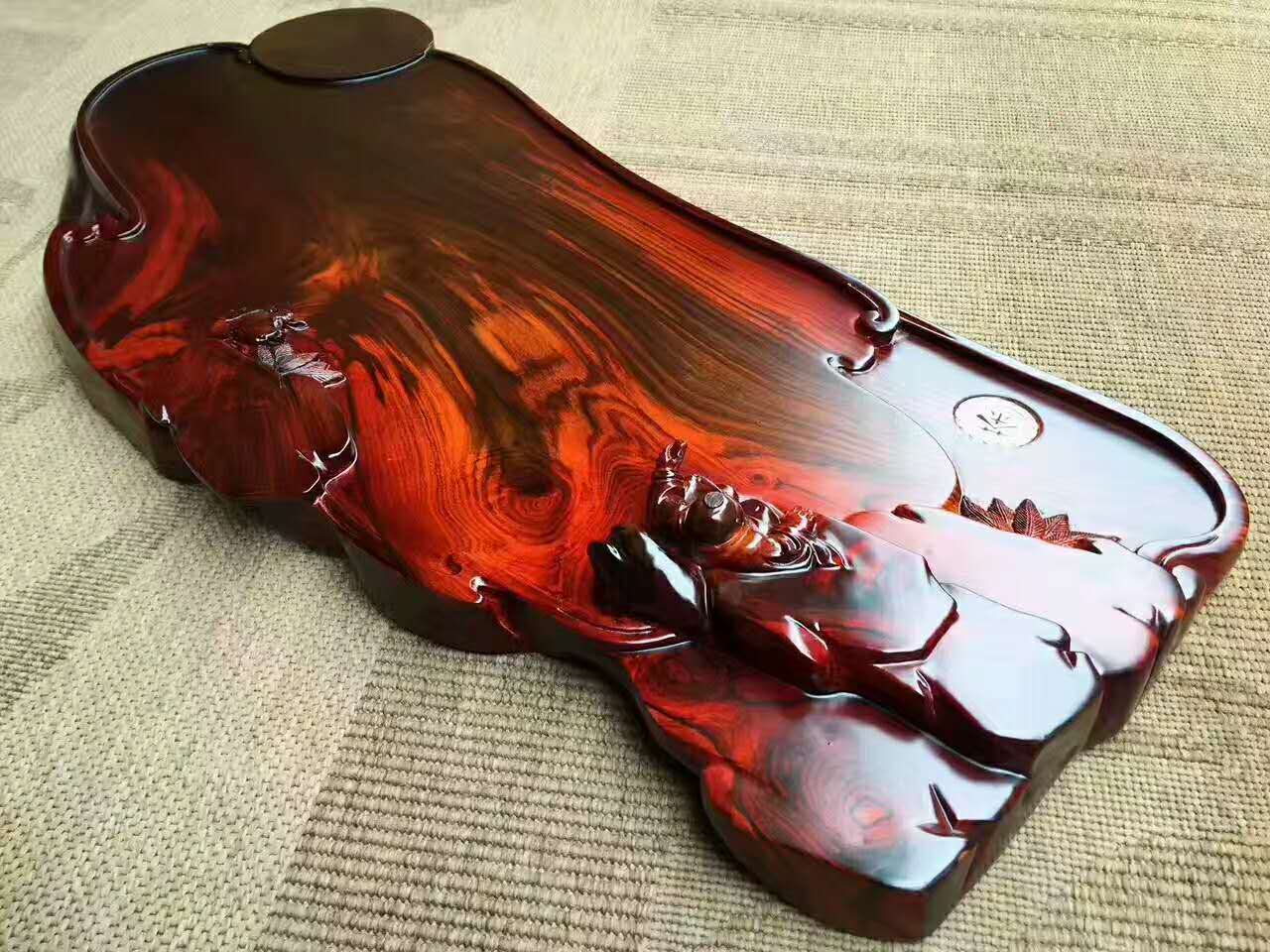 茶吸天地之灵气取日月之精华,根雕茶盘