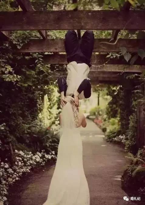 10种必拍婚纱照风格,摄影师亲手教新人摆婚纱照造型