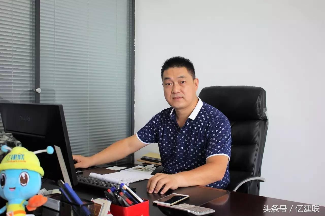 专注标识行业，砥砺精进正当其时——访郑州德艺景观标识设计有限公司总经理白科技