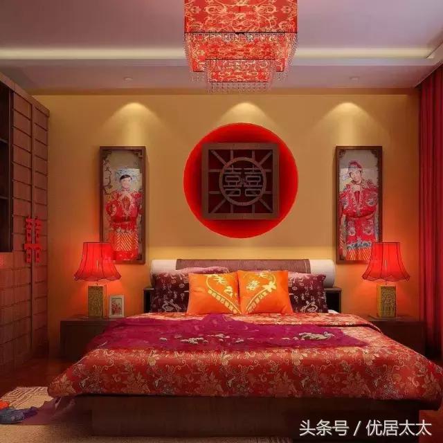 你的床屏该变变样子了，不要只会挂婚纱照了