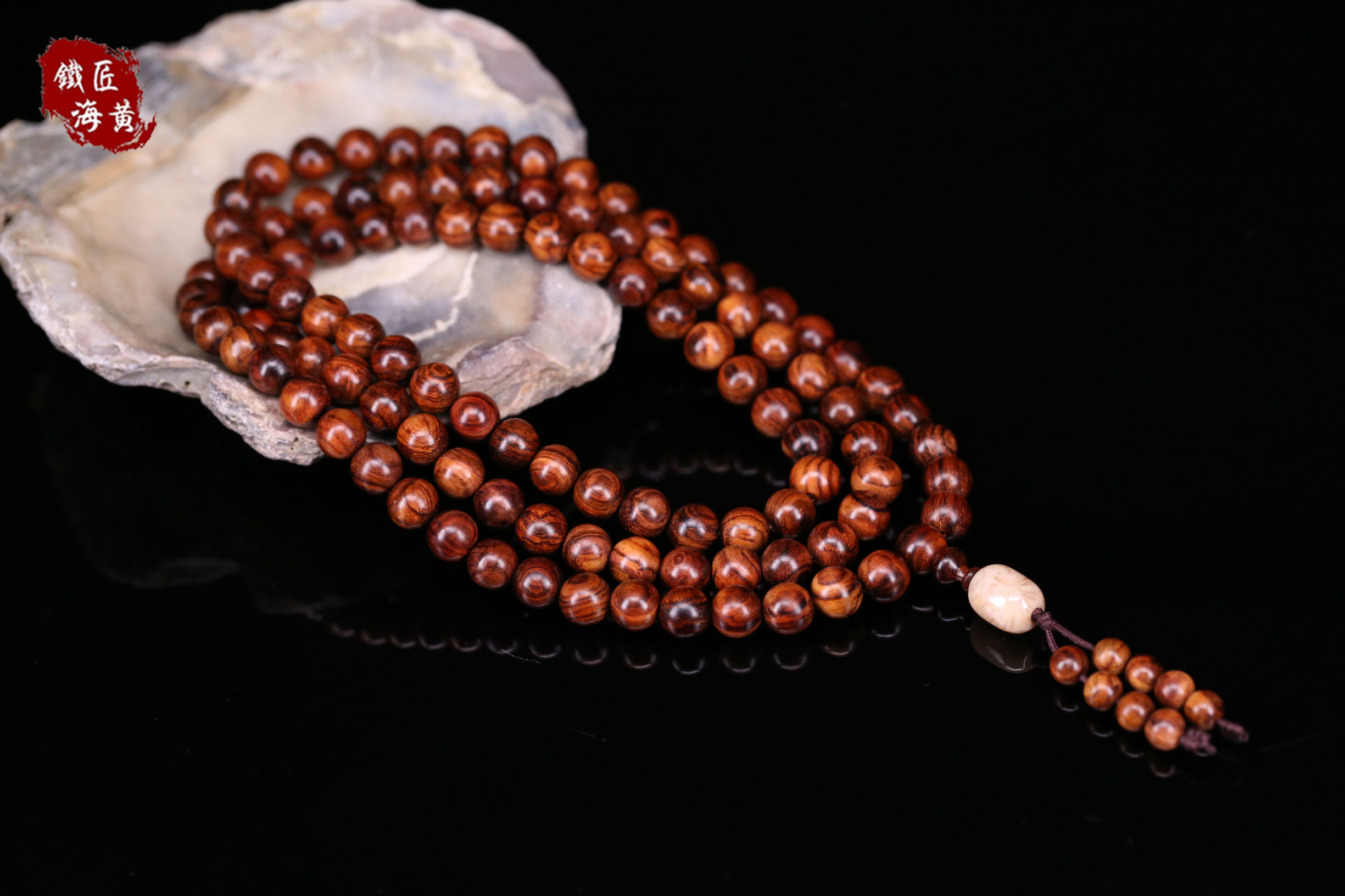 收藏手串有什么好处,脑纹桃核手串有收藏和升值价值吗