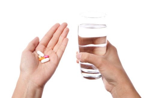 哎呦，我去！我的尿液居然是黑色的！