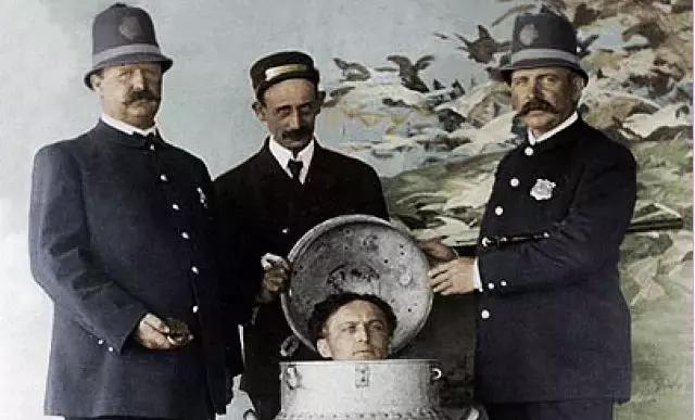 魔术大师胡迪尼的一生,胡迪尼大象消失魔术原理