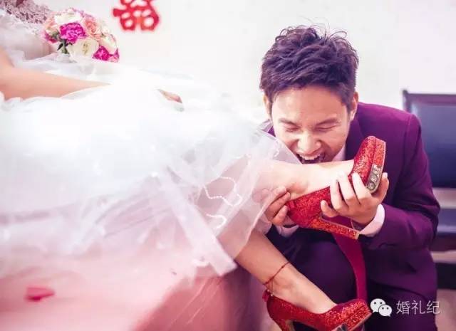 痛!有新娘把婚鞋买成了X鞋!