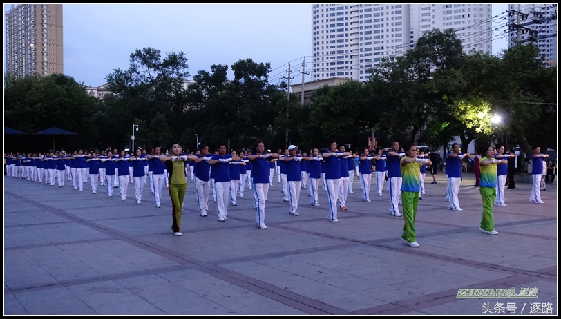 僵尸舞健身操,僵尸舞健身操分解动作