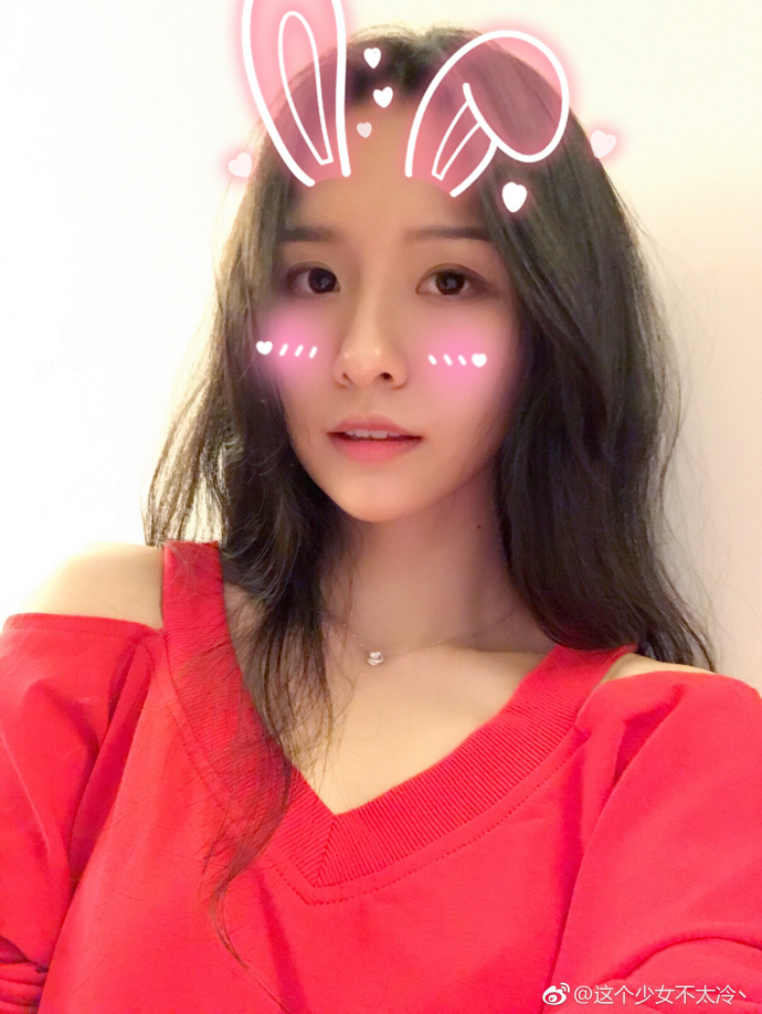 冯提莫阿冷斗鱼视频,斗鱼主播阿冷在哪几个平台