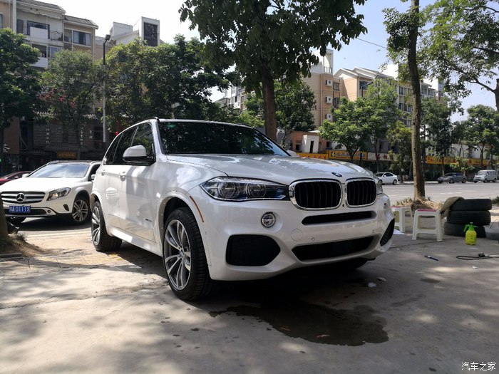 礼物居然迟到了2年,成都小伙提宝马X5