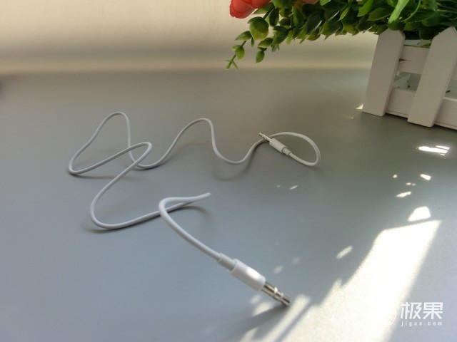 偶像派也有好声音：幻响小贝HiFi2.1音箱