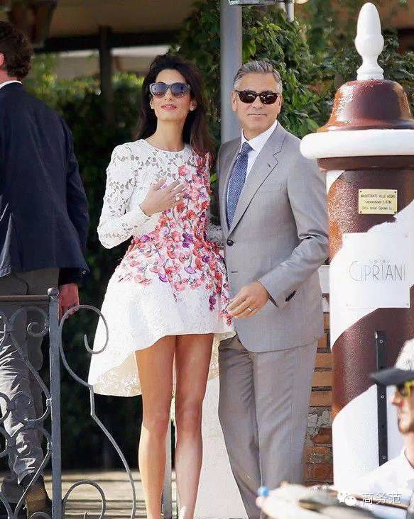 如何在朋友圈秀恩爱还不招人烦,在朋友圈如何秀恩爱不反感