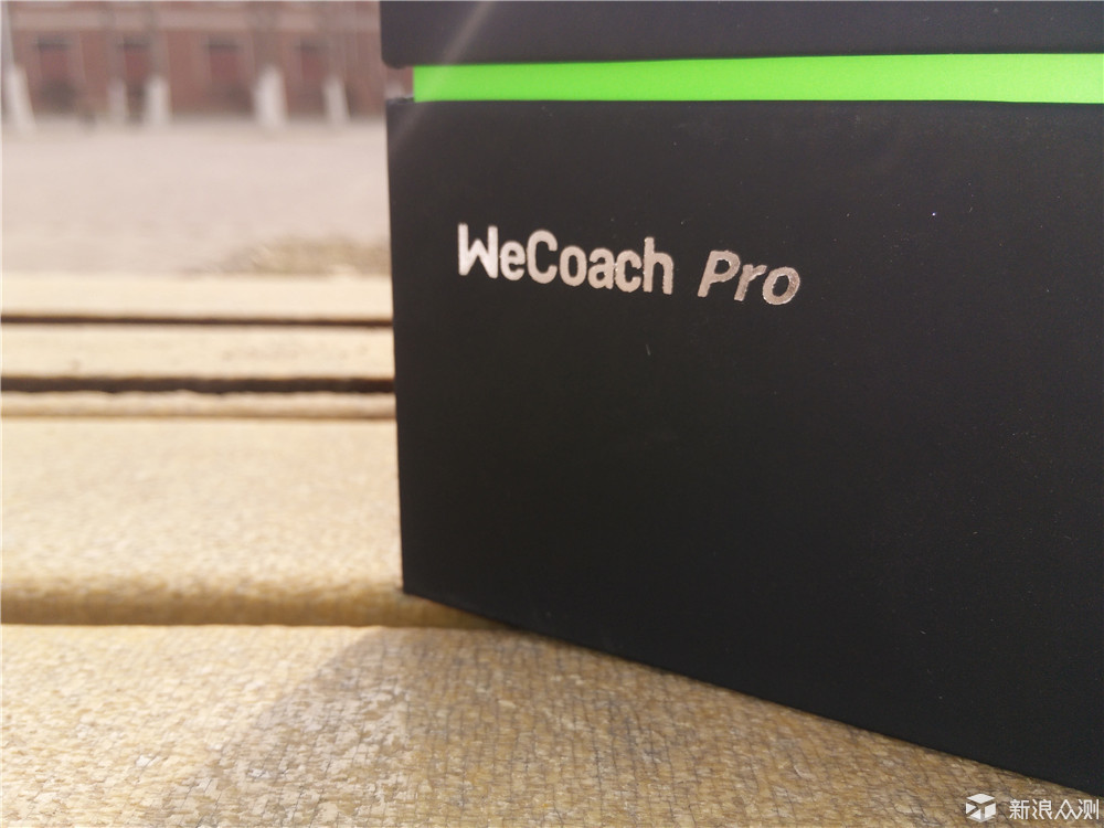 可穿戴产品智能手环两款,小米手环智能穿戴