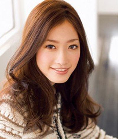 脸大卷发发型女2020流行发型40岁,脸大弄什么短发好看