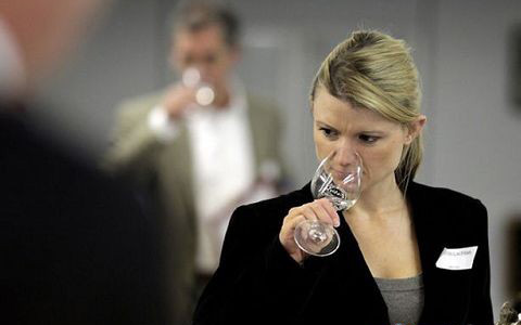 什么样的葡萄酒好喝口感好,怎么判断葡萄酒是不是勾兑