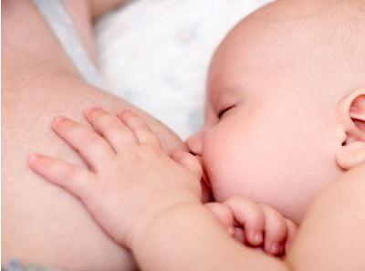 涨奶有奶结最快的办法,产妇奶结疏通最简单的方法