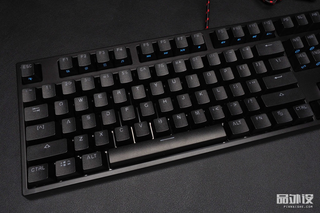 凯酷104荣耀键盘灯光调节,凯酷68键机械键盘拆解