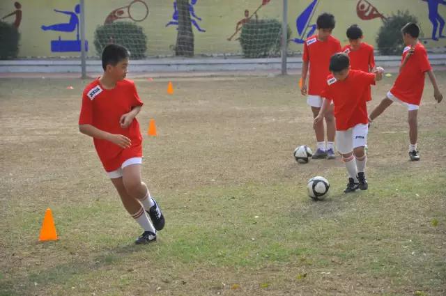 快乐足球踢出梦想,快乐足球放飞自我