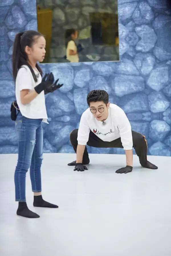 疯狂的麦咭夏天黄嘉千,疯狂的麦咭第四季黄嘉千