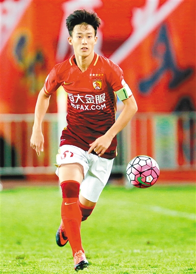 张奥凯皇马青训营队长,张奥凯是咸阳哪里人