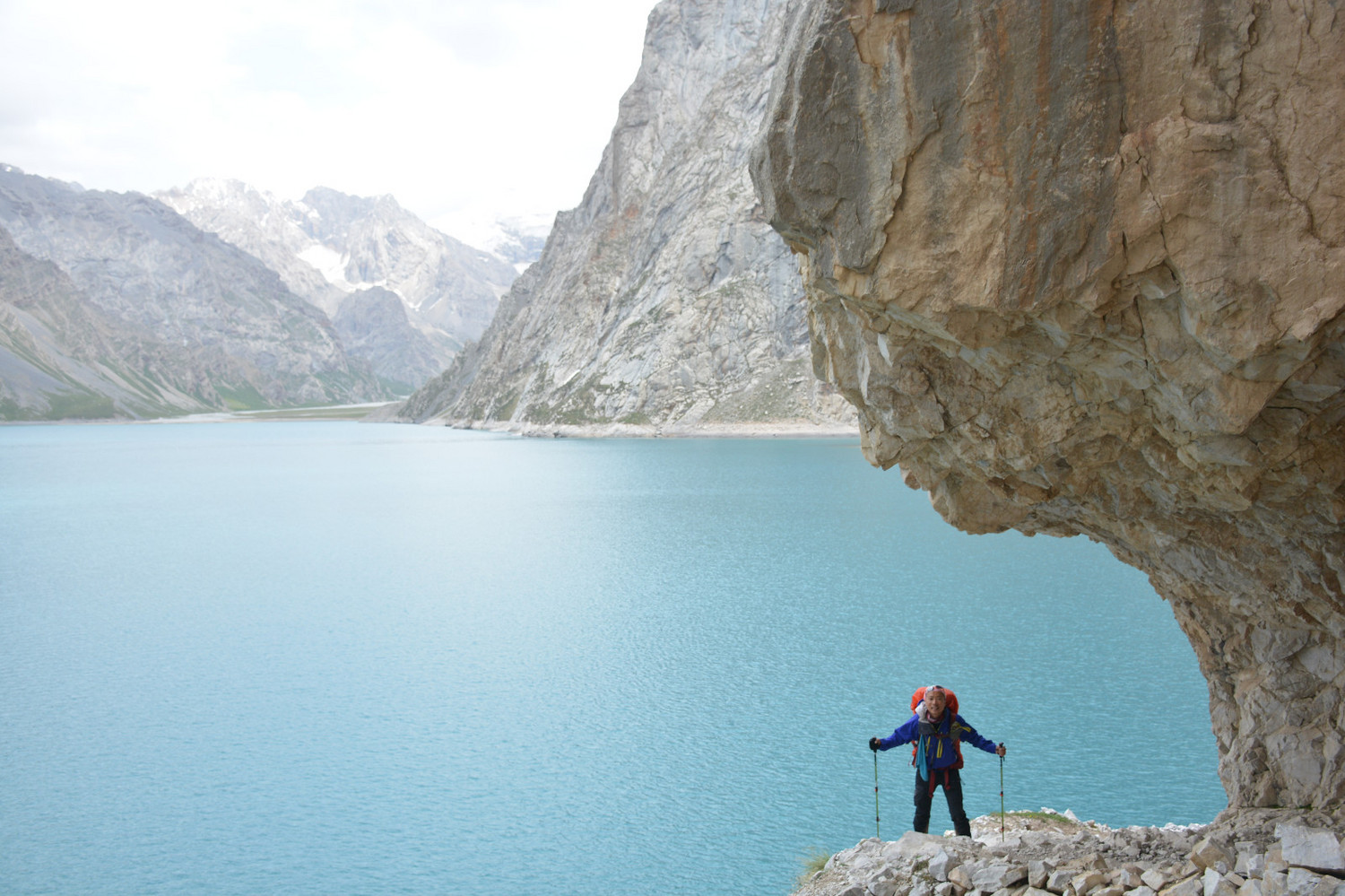 行者无疆-6月乌孙，漂洋过海为圣湖，翻山越岭因初心