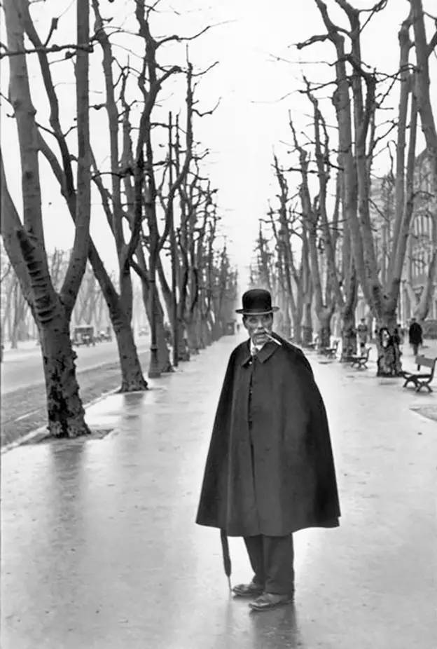 布列松经典摄影作品大全,布列松经典摄影作品中国