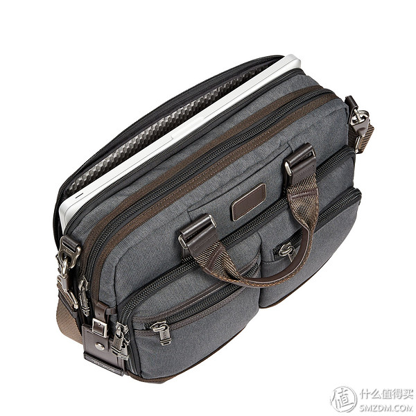 一个天天出差的人,一年都在出差的男人