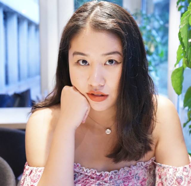 极简主义自媒体博主包里有什么？｜翻包记WhatsinMyBag