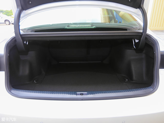 外观运动内饰科技感强雷克萨斯nx,新款雷克萨斯颜值爆表