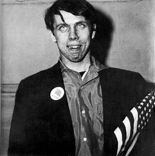 美让人乏味，丑却有无限可能！