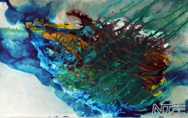 乖乖！这个海安人，当过海军，上过大学，现在又要去香港开画展