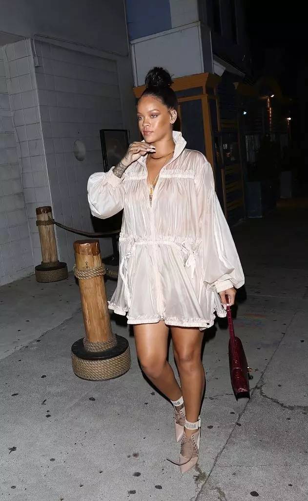 看杨幂宋茜这么搭配竟好看极了 (杨幂宋茜最近穿什么)