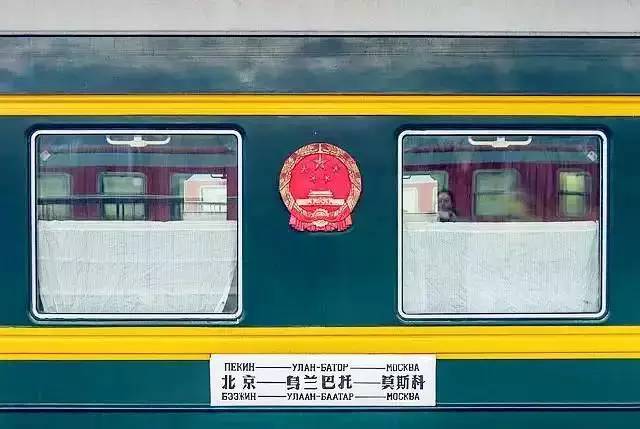 火车去青海沿途风景,青海人出国很难吗