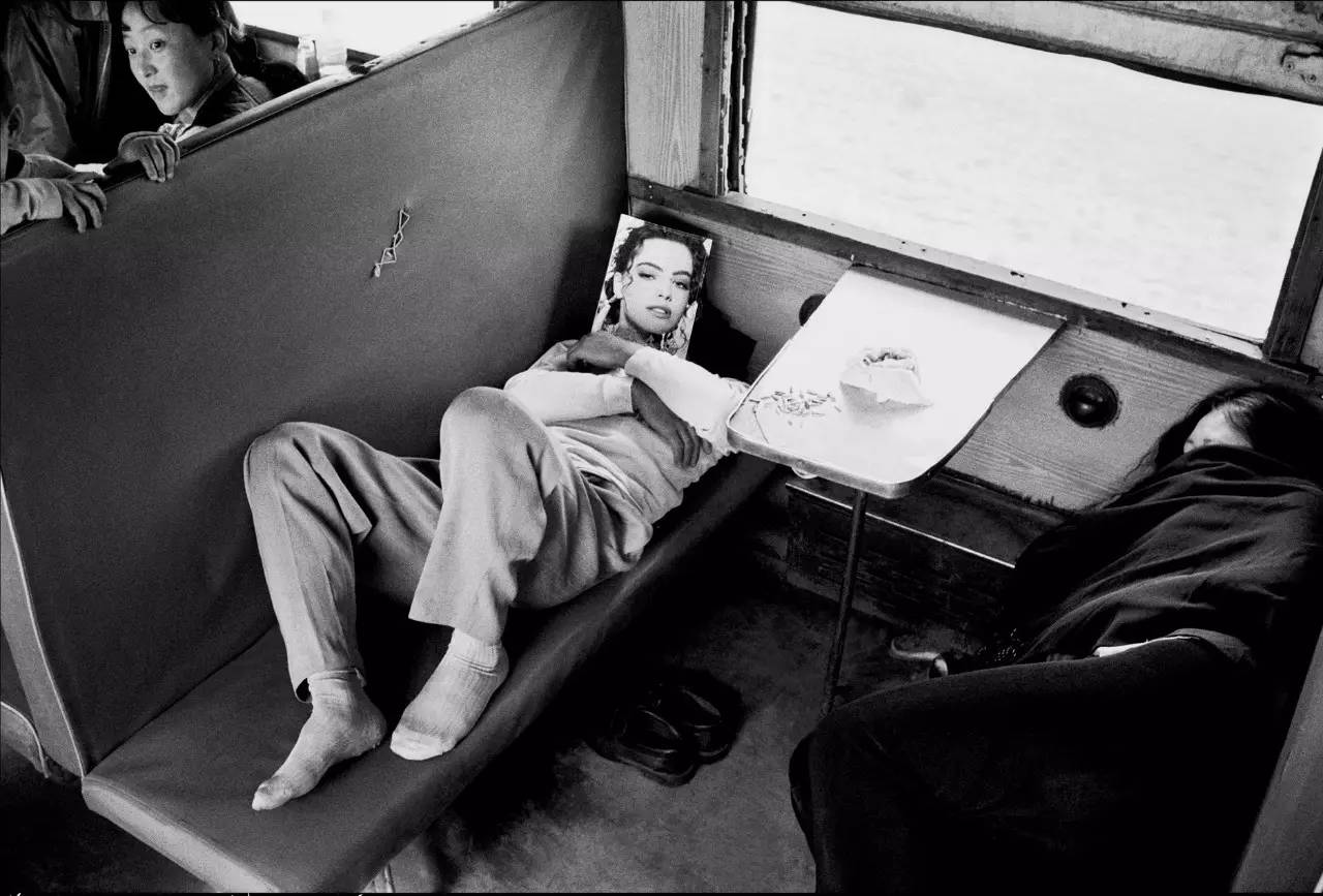 火车上吵闹原视频,火车上人声鼎沸视频