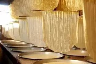 豆腐皮用什么拌好吃,有种很便宜的豆腐皮