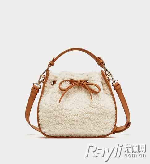 七夕一定要送女朋友的一款包,又想骗我谈恋爱