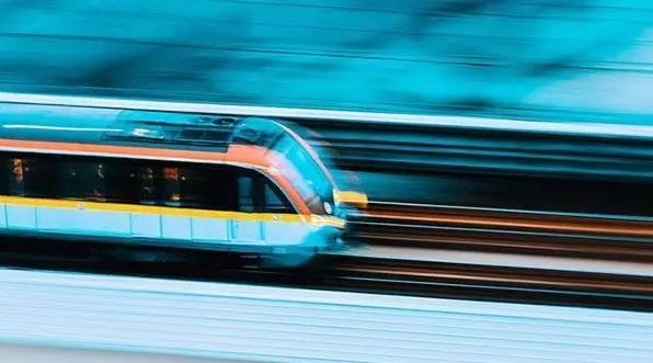 假期余额不足返程交通安全请注意,暑期余额不足请做好开学准备