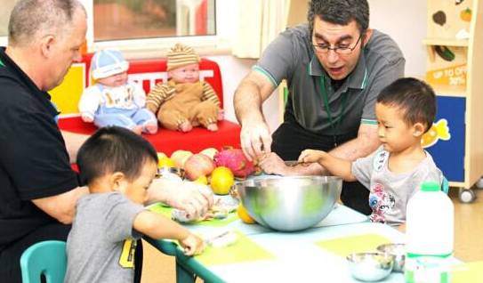 公立幼儿园托班好还是机构好,如何选择适合的托班和幼儿园