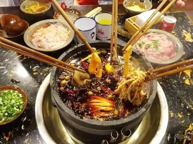 南充吃货最爱的这些公交路线，沿线美食把这条微信都撑爆了！