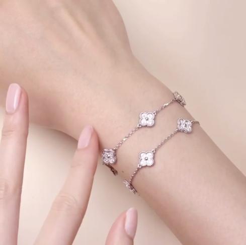 tiffany和cartier哪个好,cartier和tiffany