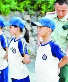 花3000块钱给孩子暑假补习贵吗,5天5000元夏令营要不要让孩子参加