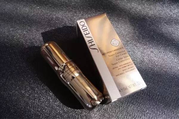 她做了一款不会花妆的眼膜,连陆毅、杜海涛都在用